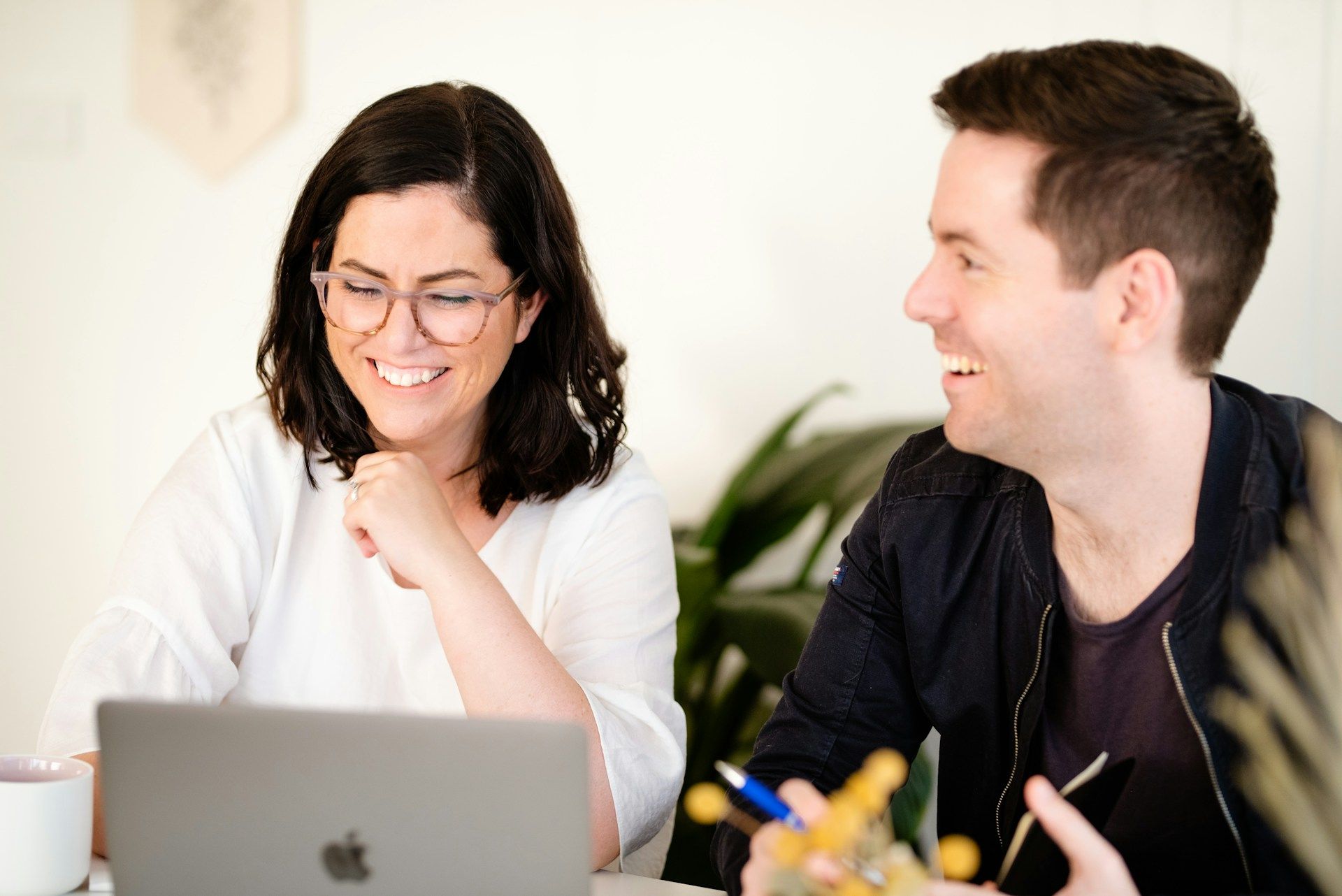 https://bucket-growthfaculty-strapi-prod-images.s3.ap-southeast-2.amazonaws.com/the_connected_narrative_H3_Lg_Nm_G_K_Ik_unsplash_8abc0015e0.jpg